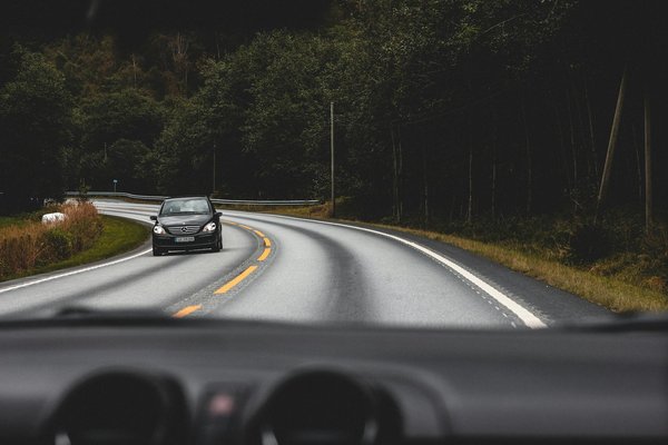 FAQ : toutes vos questions sur le verre de sécurité automobile